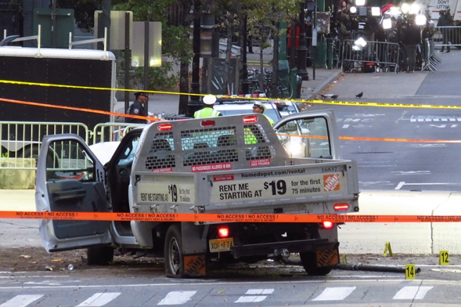 米ニューヨークで車暴走テロ、８人死亡　地元大司教「信仰と愛で一致を」