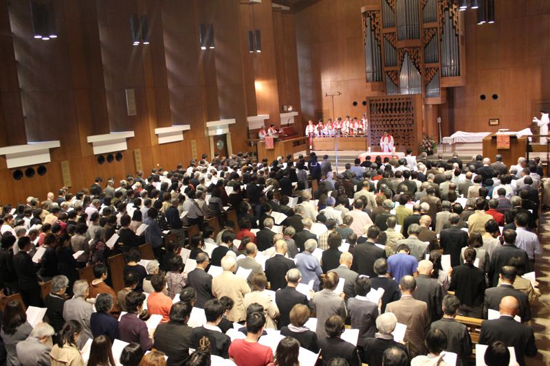 日本福音ルーテルと日本ルーテルが宗教改革５００年で合同行事　聖餐礼拝に７３０人参加
