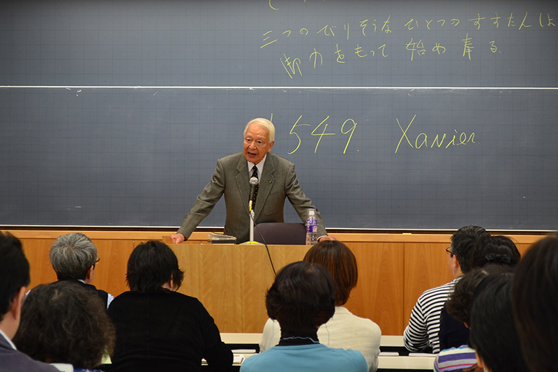 皆川達夫さんが語る隠れキリシタンの祈り「オラショ」　４００年の時を超えて伝わる異国のグレゴリオ聖歌