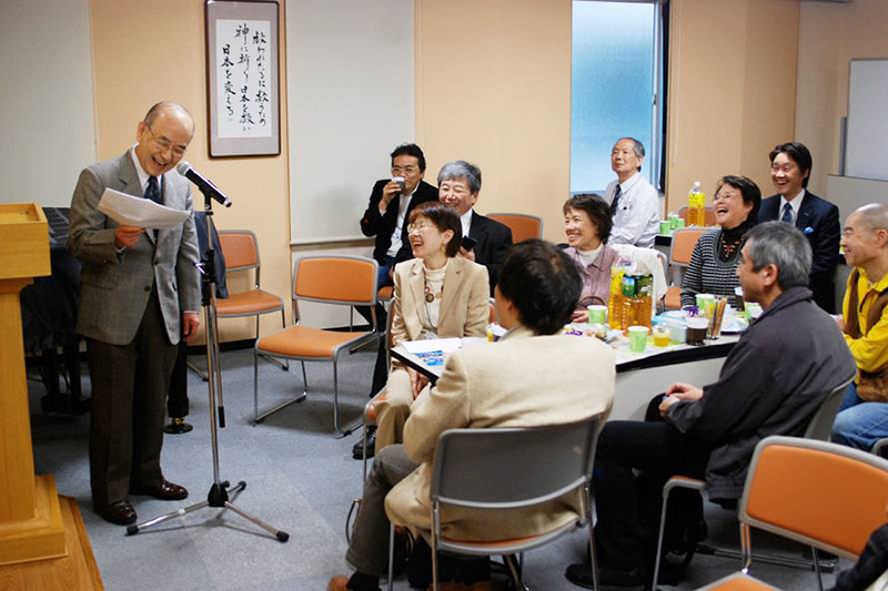 ワーナー映画と共に４６年半　元製作室長の小川政弘さんが著書『字幕に愛を込めて』出版