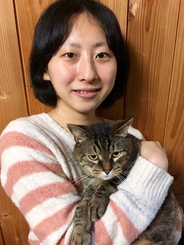 「そのままで大丈夫」　小学３年から不登校だった少女のメッセージ、小金井市で「不登校だった猫」展