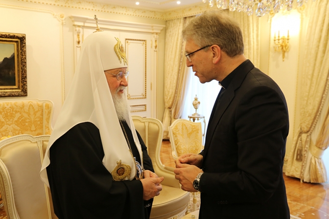ＷＣＣ総幹事、ロシア正教会トップと会談　「正教会間の和解と癒やしを祈る」