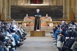 ランベス会議で挨拶する聖公会（アングリカン・コミュニオン）の霊的指導者ローアン・ウィリアムズ大主教＝１７日、英カンタベリーで（Lambeth Conference/Christian Post）