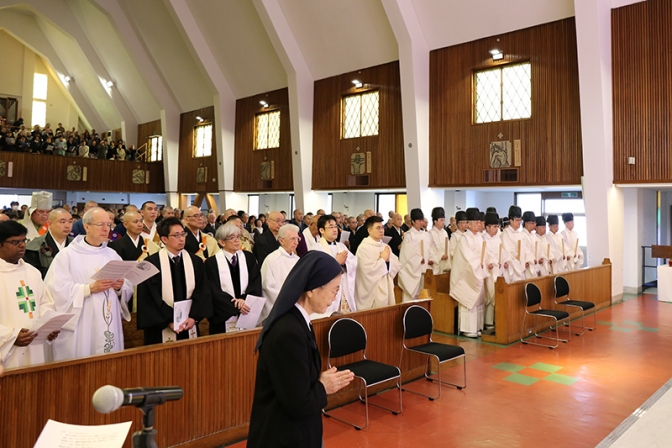 東日本大震災から８年、教会で３宗教合同の「追悼・復興祈願祭」　宗教者１１０人以上が祈り
