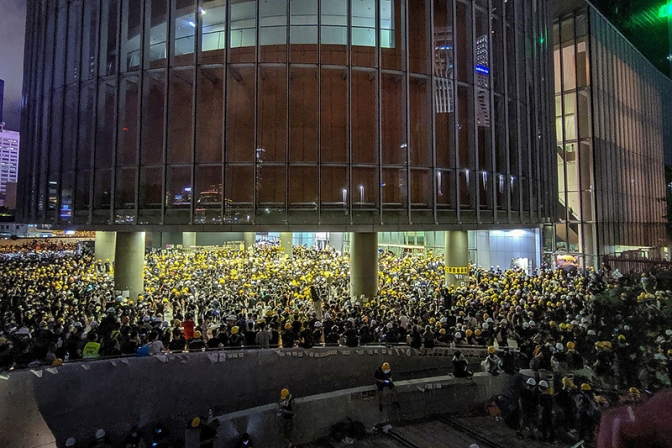 香港の議会占拠で６宗教の指導者が共同声明、平和の即時回復訴える