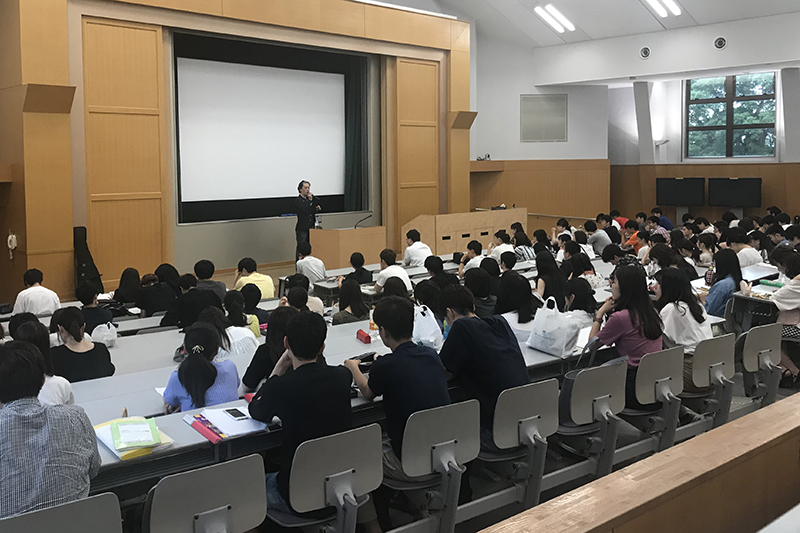 人気ツイッター「上馬キリスト教会」のまじめ担当が同志社大で講演　学生たちのリアルな感想に感動！