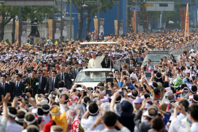 韓国のカトリック信者、２０年間で５０％増加　全人口の１１％に
