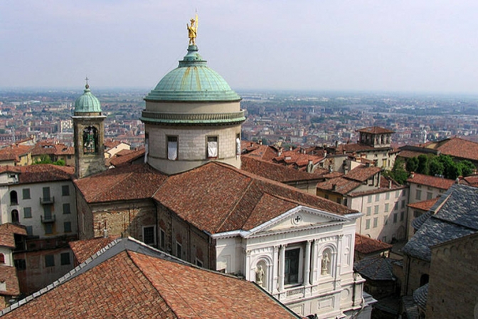イタリアでカトリック司祭２８人死亡、新型コロナ感染で