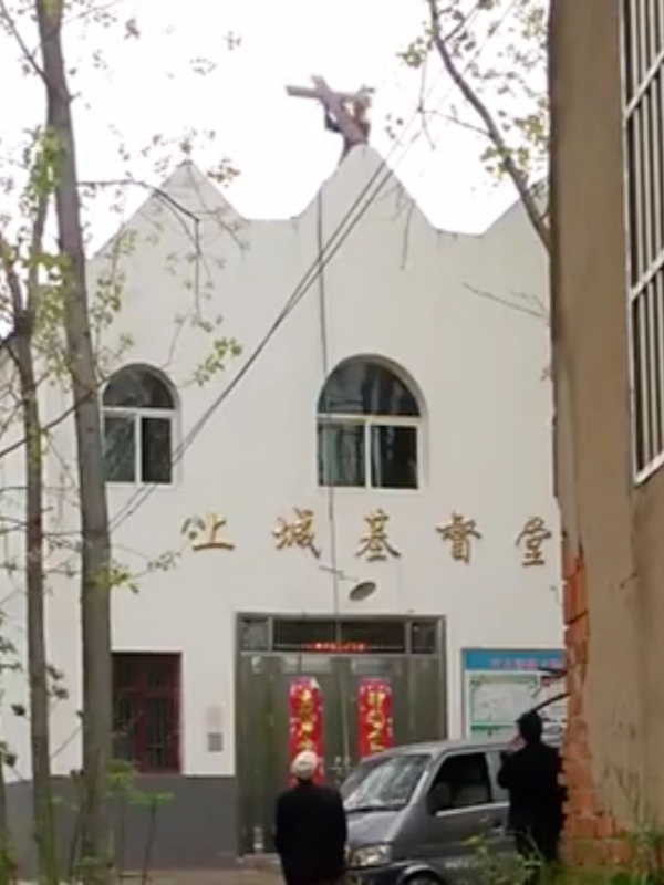 ４カ月間で２５０以上の政府公認教会から十字架撤去、中国安徽省