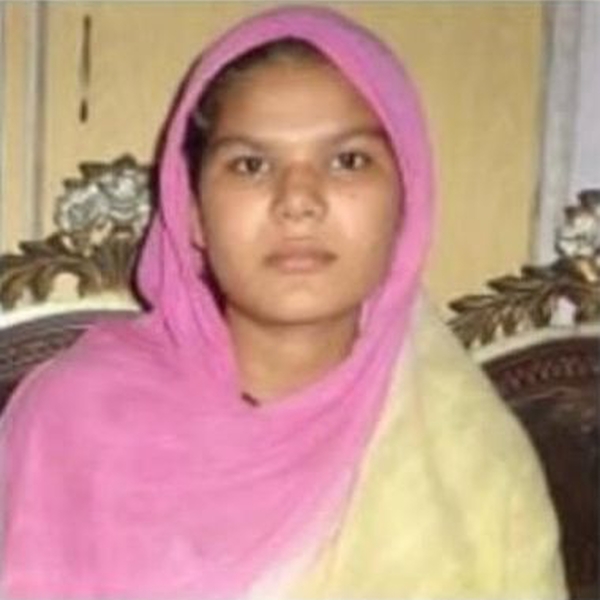 キリスト教徒の２４歳女性、イスラム教への改宗伴う結婚拒否し射殺される