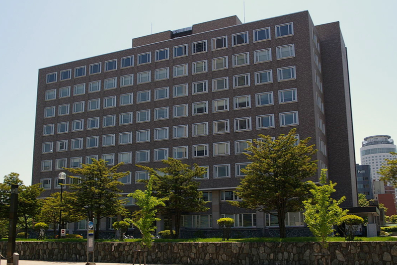札幌高裁・地裁合同庁舎＝２００７年（写真：Jo）