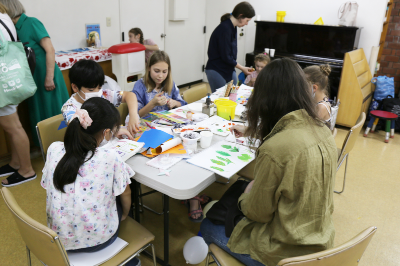 無料で日用品や散髪、ネイルアートなど提供　教会でウクライナ避難民支援イベント