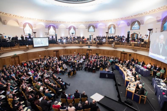 英国国教会、総会で同性カップルの「祝福」認める修正動議可決　結婚の教義は維持