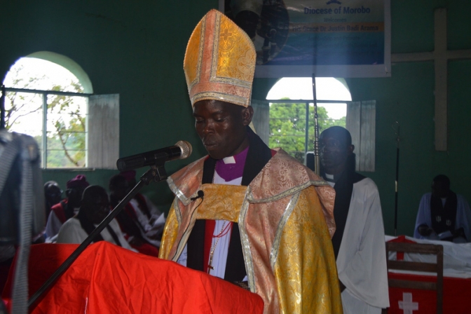 南スーダン聖公会の主教が誘拐未遂被害、所持品奪われ車は放火