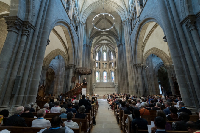 世界教会協議会、「平和と和解」目指し創立から７５周年　ジュネーブで記念礼拝