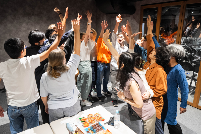 １５人の演者でマルコ福音書を再現、観客をイエスの物語に引き込む「マルコドラマ」