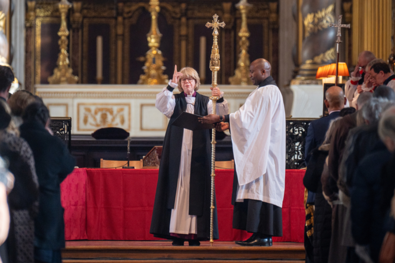 ムラリー主教、第１０６代カンタベリー大主教に正式就任　１４００年の歴史で初の女性