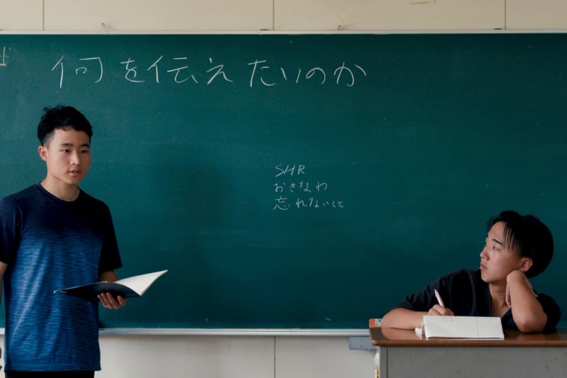 「聴く隣人のいるところ」　キリスト教高校の１年間が伝える「自由とは何か」問う大切さ