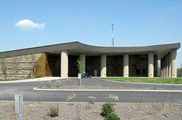 創造論伝道団体の「アンサー・イン・ジェネシス」が建設した創造論博物館「クリエーション・スタジアム」（ケンタッキー州）
