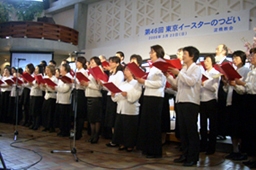 毎年恒例となっている連合聖歌隊。昨年の大会では「ハレルヤ・コーラス」「キリストは生きておられる」を賛美した＝２００８年３月２３日、東京都新宿区のウェスレアン・ホーリネス教団・淀橋教会で 