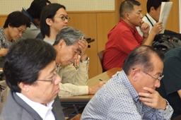 ルーテル学院大学と日本ルーテル神学校創立１００周年を記念して行われた神学講演会にはルーテル派教会の関係者ら４０人が参加した。