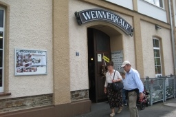 ラインランドプファルツのein Weinberg「ブドウ畑」近くにあるワインの直売所。中に入るとワインの歴史にも少し触れることが出来る