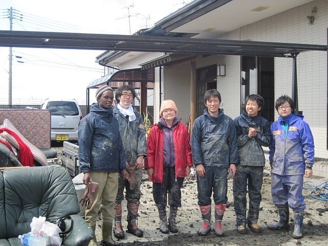 東京キリスト教学園ボランティアチームの様子（写真提供：国際飢餓対策機構）