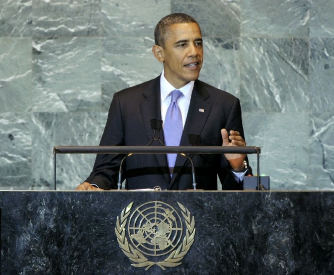  　国連総会で演説するオバマ米大統領、２０１１年９月２１日、米ニューヨークで（写真提供＝国際連合）。