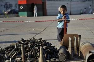  リビヤで数カ月戦闘が続いた地域に残された子どもの様子（写真提供：ＷＣＣ）