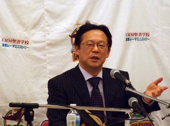 恵那レーマミニストリー代表徐起源氏、２０１２年４月７日、東京都立川市で。