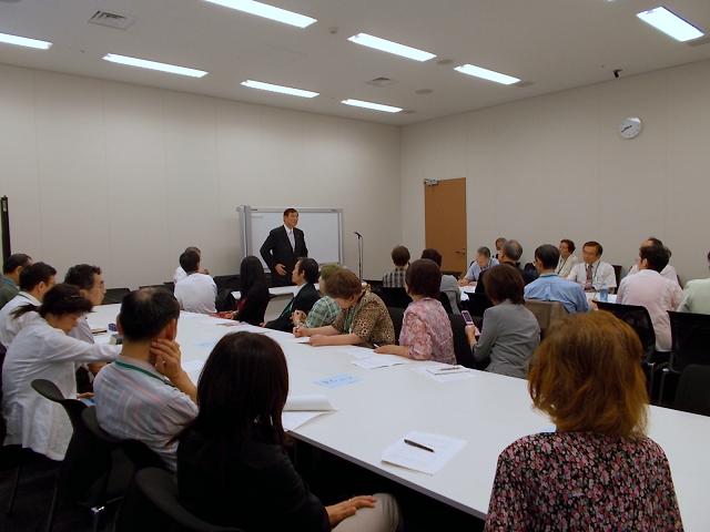 ２０１２年６月２０日、衆議院第一議員会館（東京都千代田区）で。